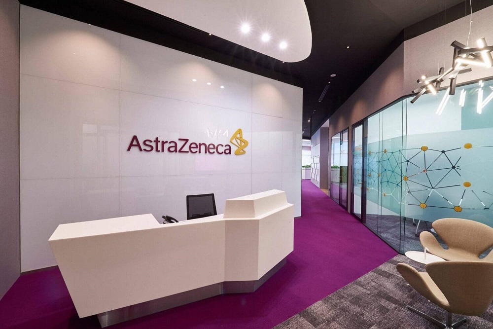 Astrazeneca Office: Singapore สีชมพูอมม่วง Festival Fiauchsia 